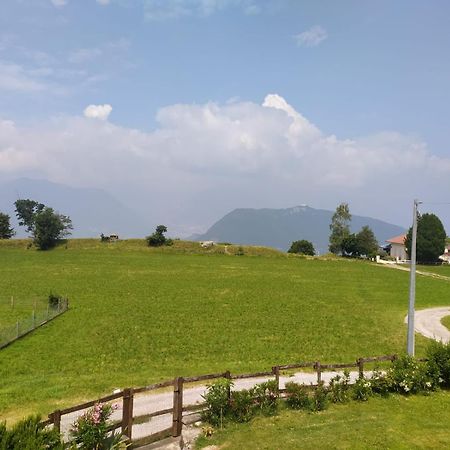 Panoramic Green Valley Sulzano Buitenkant foto